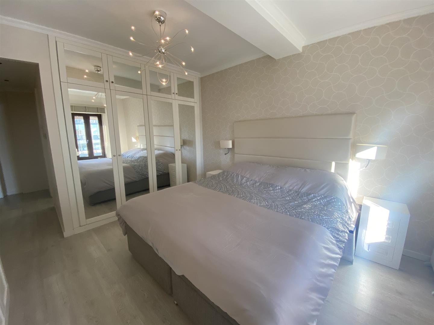 Image of Apartment - 5 Bedrooms - 3 Bathrooms for Sale in Marina Bay-Gibraltar, Image 22